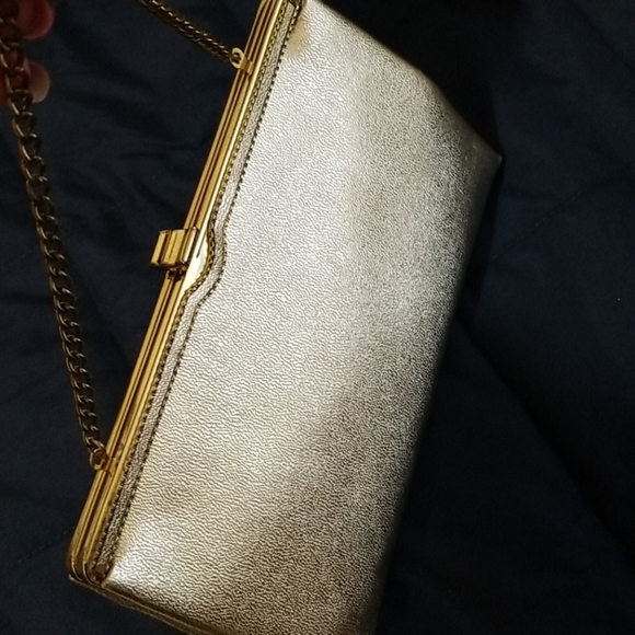 Small golden bag - Picture 3 of 7